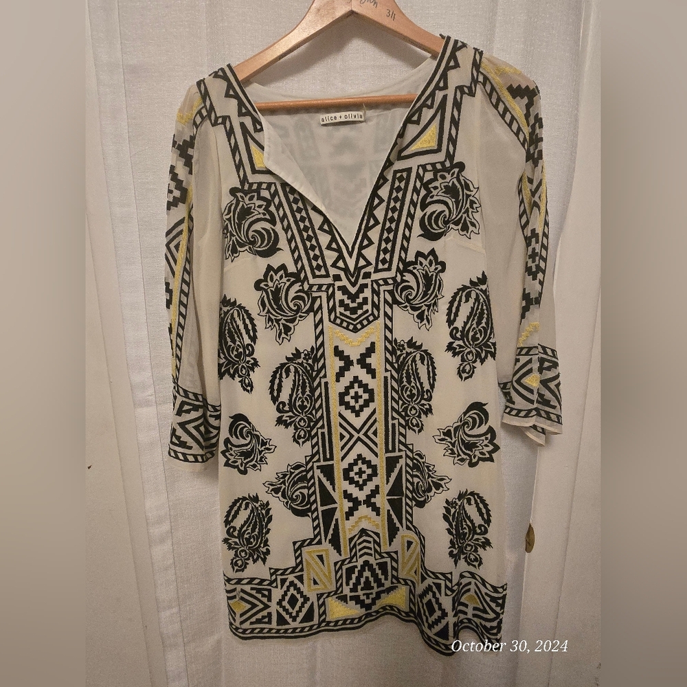 Alice + Olivia Lowell Embroidered Aztec mini Dress size S/P